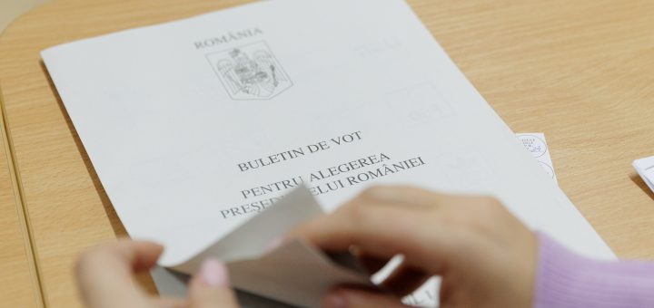HOTNEWS.RO: Nicușor Dan, despre lupta pentru turul II al alegerilor prezidențiale din mai: Este între mine și Crin Antonescu