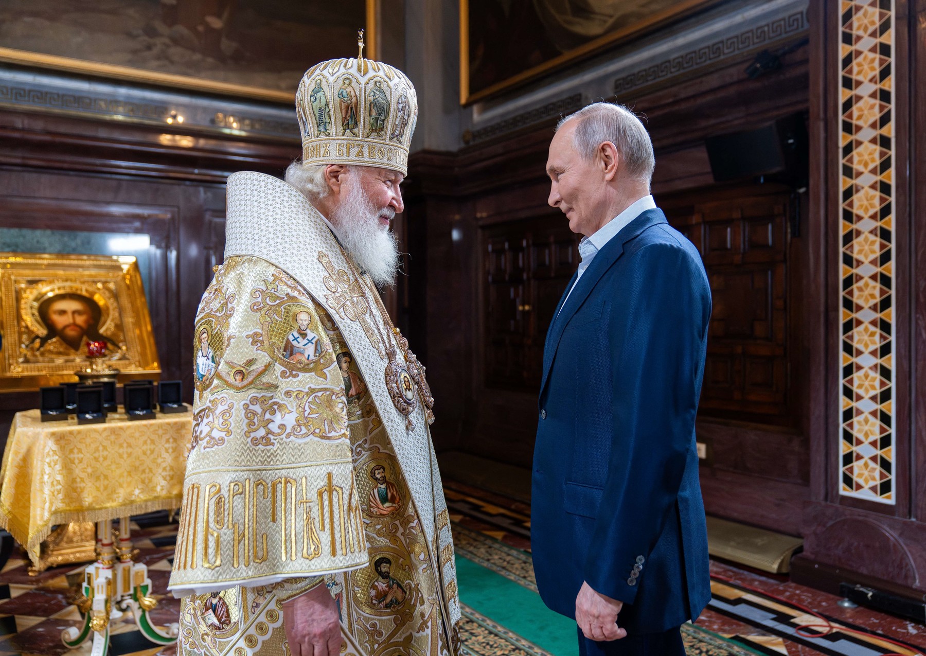 HOTNEWS.RO: 14 mitropoliți și arhiepiscopi din „Sfântul Sinod” al Bisericii Ortodoxe Ruse, „controlat de Kremlin”, inculpați oficial de SBU