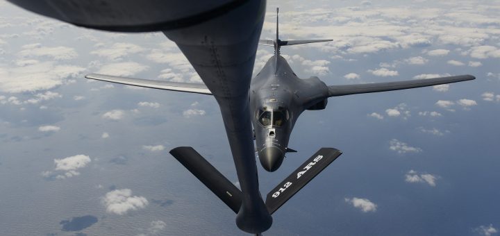 HOTNEWS.RO: Americanii au trimis bombardiere strategice cu rază lungă de acțiune Rockwell B-1B Lancer în Japonia, în a doua desfășurare majoră de forțe din acest an