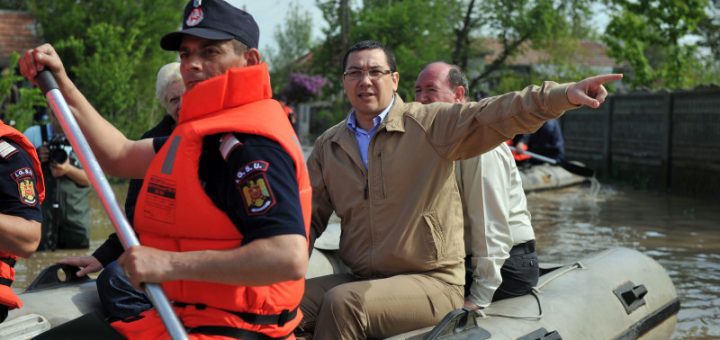 HOTNEWS.RO: Elena Lasconi: „Ponta trebuie să explice public de ce a pus Serbia înaintea României. Ne-a arătat cât de mic este”