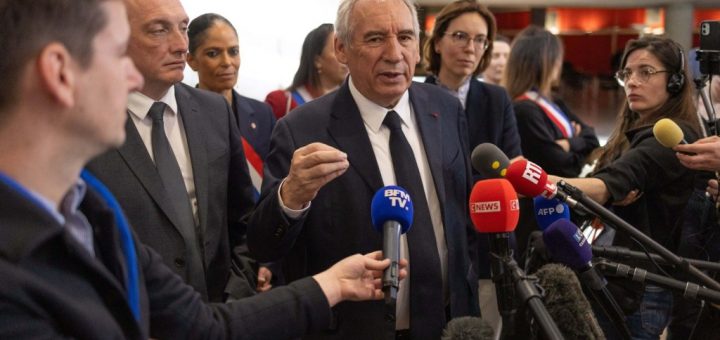 HOTNEWS.RO: Marine Le Pen anunță o luptă pașnică pentru „drepturile civile” ale francezilor. „Vom lua exemplu de la Martin Luther King”