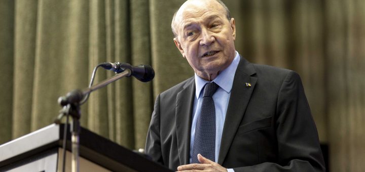 HOTNEWS.RO: Traian Băsescu, despre Marcel Ciolacu: „Dacă aș fi președinte, l-aș rade de la brâu, nu de la gât” / „Este fără precedent în istoria diplomației românești o asemenea înjosire a MAE”