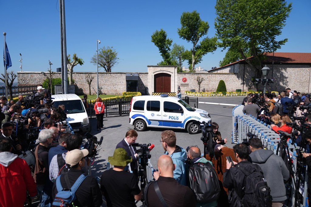 HOTNEWS.RO: Când s-au întâlnit ultima dată Putin şi Zelenski – VIDEO
