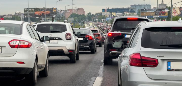 HOTNEWS.RO: Constructorii auto din Europa scapă anul acesta de amenzile pentru emisiile prea mari de CO2