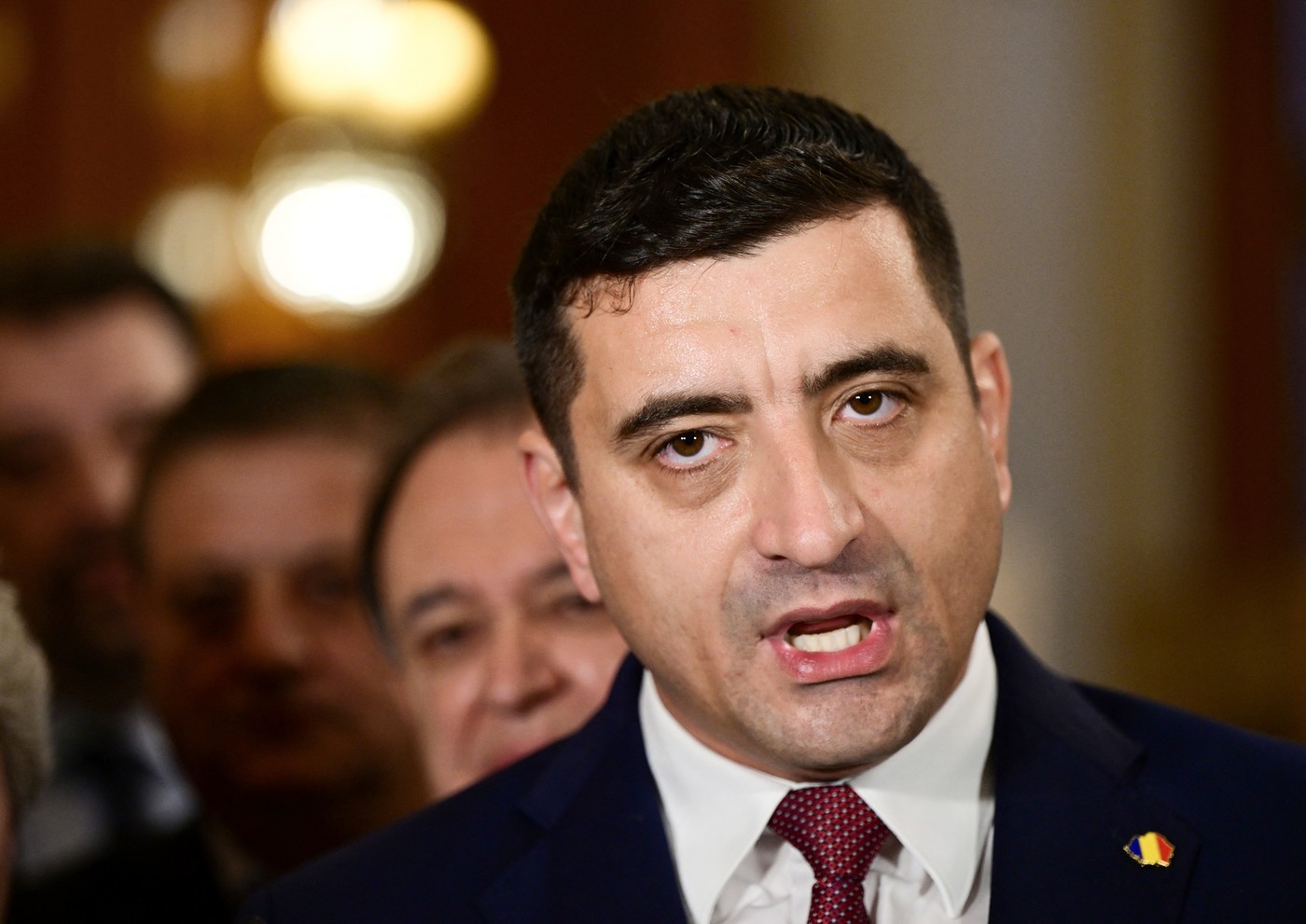 HOTNEWS.RO: VIDEO După ce și-a închis conturile de TikTok și Facebook, George Simion a trecut pe X, unde reia acuzațiile de fraudă la vot