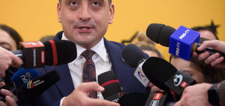HOTNEWS.RO: VIDEO George Simion anunță că este „pregătit” să înceapă dezbaterile cu Nicușor Dan