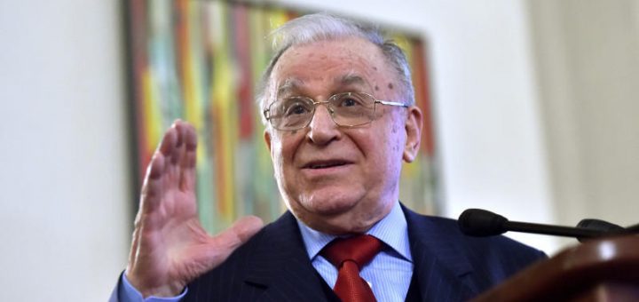 HOTNEWS.RO: Noi informații despre starea de sănătate a lui Ion Iliescu, internat la ATI la Spitalul SRI
