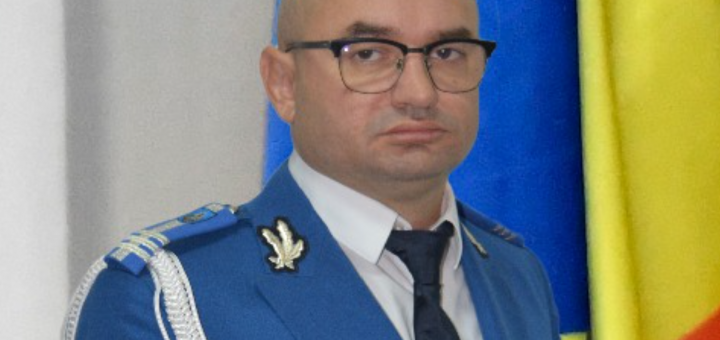 HOTNEWS.RO: Percheziţii DNA la şeful Jandarmeriei Brăila. E acuzat că face afaceri fast-food și plasează forţă de muncă din țări asiatice