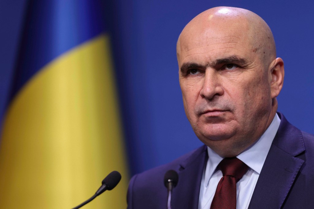 HOTNEWS.RO: Premierul Ilie Bolojan a anunțat cine este primul său consilier onorific. „Un economist consacrat, care sper să fie un sprijin important”