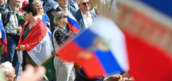 HOTNEWS.RO: Rușii primesc cetățenie ungară pe bandă rulantă. S-a atins un record pe ultimul deceniu