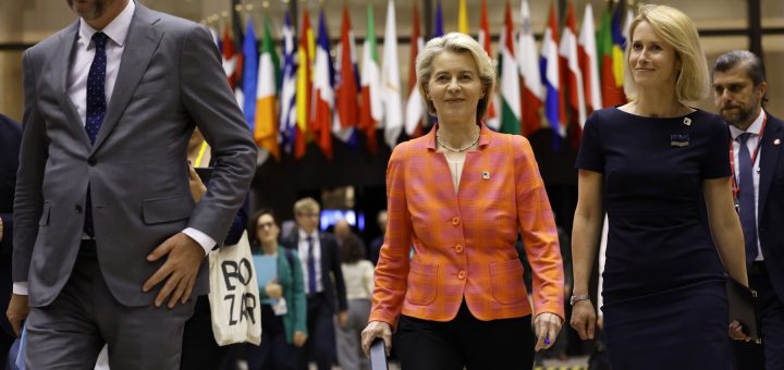 HOTNEWS.RO: UE vrea să dea mână liberă băncilor să folosească din nou ingineria financiară ce a produs criza economică din 2008