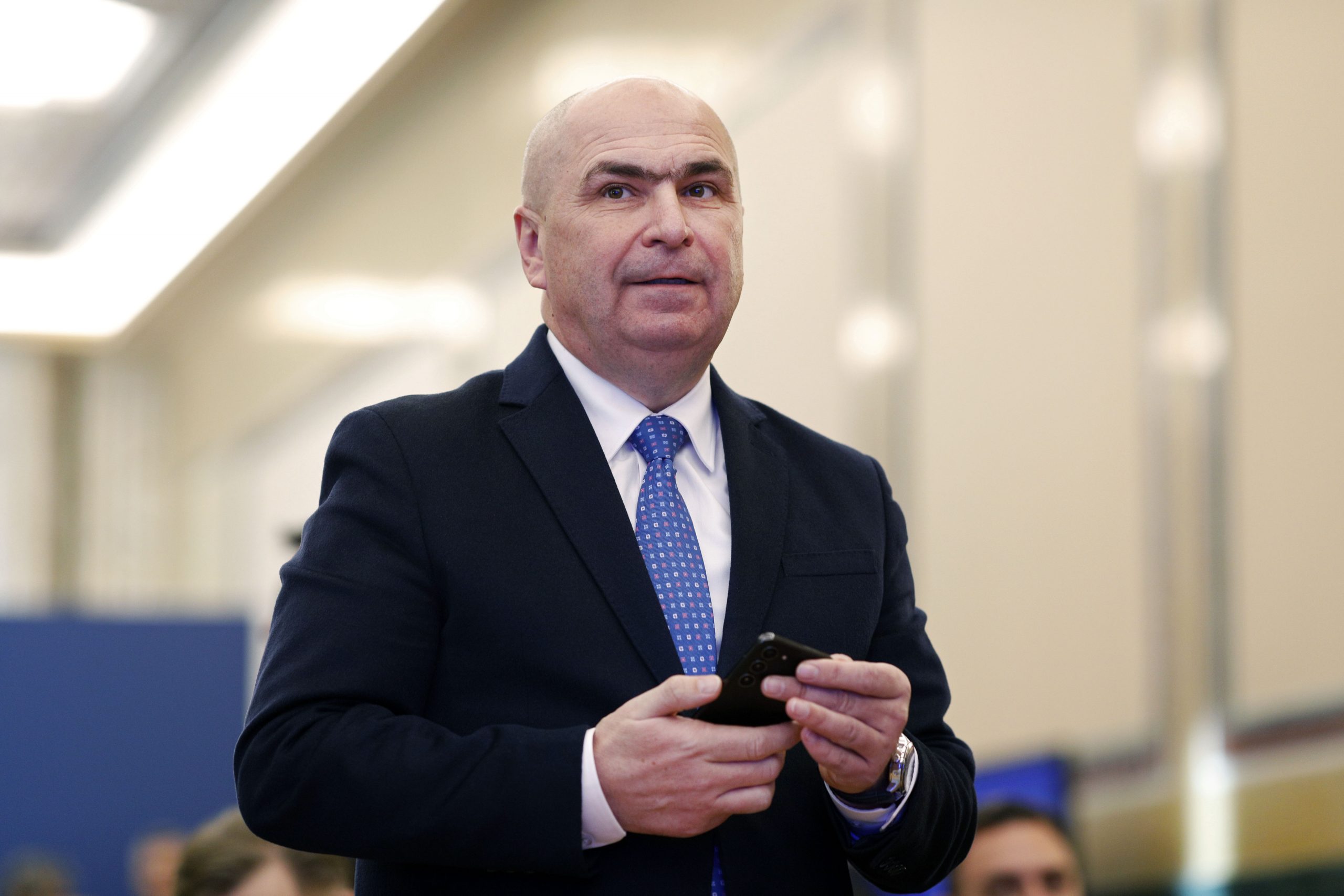 HOTNEWS.RO: Blocul Național Sindical susține că măsurile anunțate de Ilie Bolojan „sunt dureroase și nediscutate cu partenerii sociali”