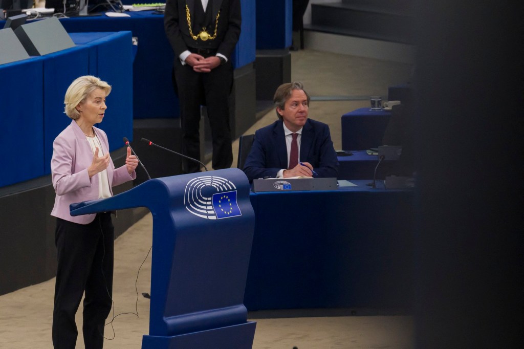 HOTNEWS.RO: Înaintea votului de joi, Viktor Orban o amenință pe Ursula von der Leyen cu „o zi turbulentă” și îi transmite un mesaj tranșant / Ce imagine a postat
