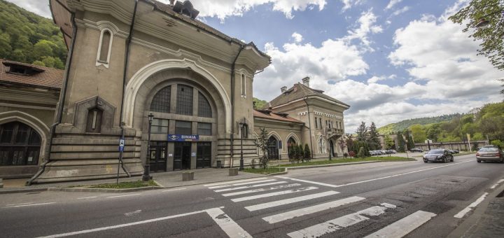 HOTNEWS.RO: Restricţii de trafic în Sinaia, începând de vineri, pentru Campionatul Naţional de Viteză în Coastă
