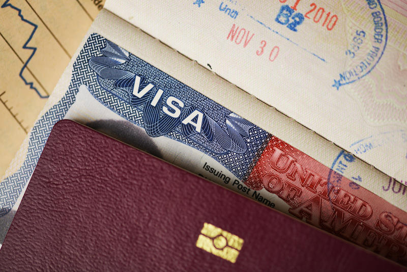 HOTNEWS.RO: Taxă de 250 de dolari pentru vizele SUA. Ce înseamnă pentru turiști și cei care călătoresc în interes de afaceri