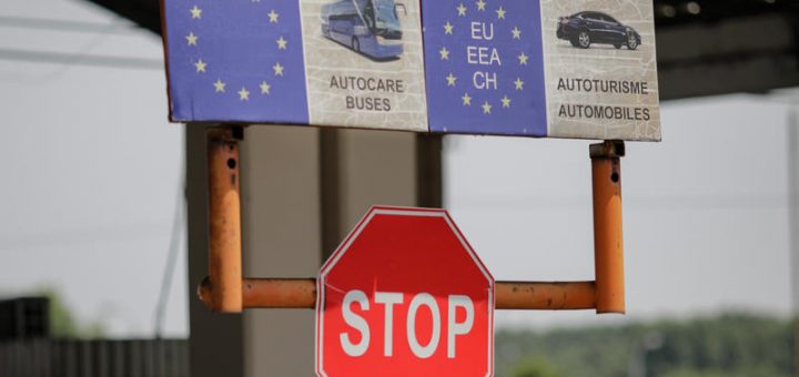 HOTNEWS.RO: Aglomeraţie la Giurgiu-Ruse. Rute alternative pentru turiții care merg către Bulgaria sau Grecia