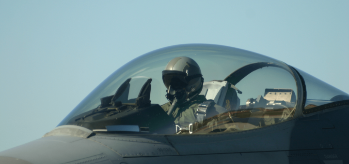 HOTNEWS.RO: Alertă cu drone rusești lângă granița României. Armata a ridicat de la sol două aeronave de luptă F-16