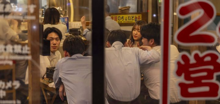 HOTNEWS.RO: Angajații restaurantelor japoneze se plâng șefilor că turiștii străini le oferă bacșișuri. „Nu vrem cultura bacșișului în Japonia”