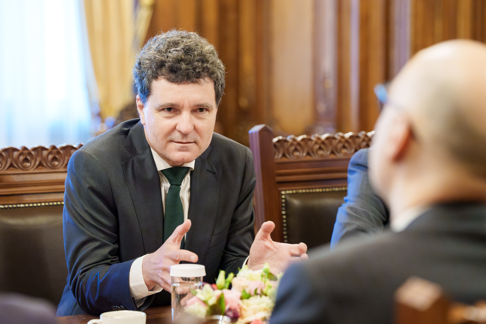 HOTNEWS.RO: „Dragă Nicușor, până la alte propuneri, fă-ți o comisie de propuneri!”