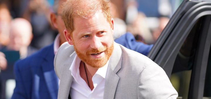 HOTNEWS.RO: Prinţul Harry, vizită surpriză în Ucraina. Promite sprijin pentru mii de răniţi în război