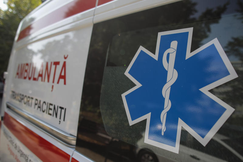 HOTNEWS.RO: Trei drumari care făceau marcaje rutiere pe A1, loviți în plin de un TIR