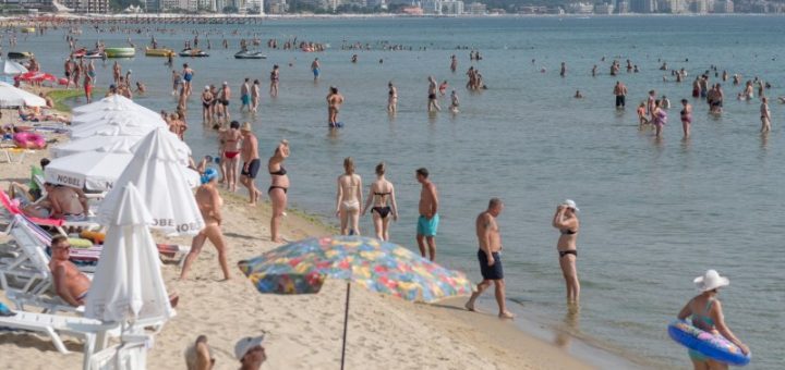 HOTNEWS.RO: Turiștii români au umplut stațiunile din Bulgaria în luna august