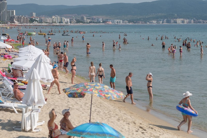 HOTNEWS.RO: Turiștii români au umplut stațiunile din Bulgaria în luna august