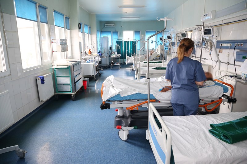 HOTNEWS.RO: Spitalele vor trebui să instaleze şi să înregistreze imagini video din interior. Ministrul Sănătăţii anunță modificarea legislaţiei