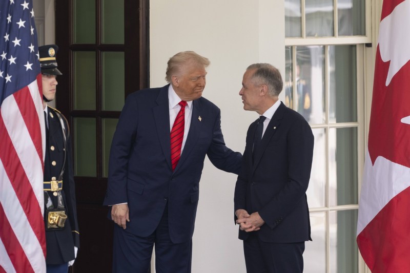HOTNEWS.RO: VIDEO Campania publicitară care l-a iritat pe Donald Trump a fost abandonată, după intervenția premierului Canadei