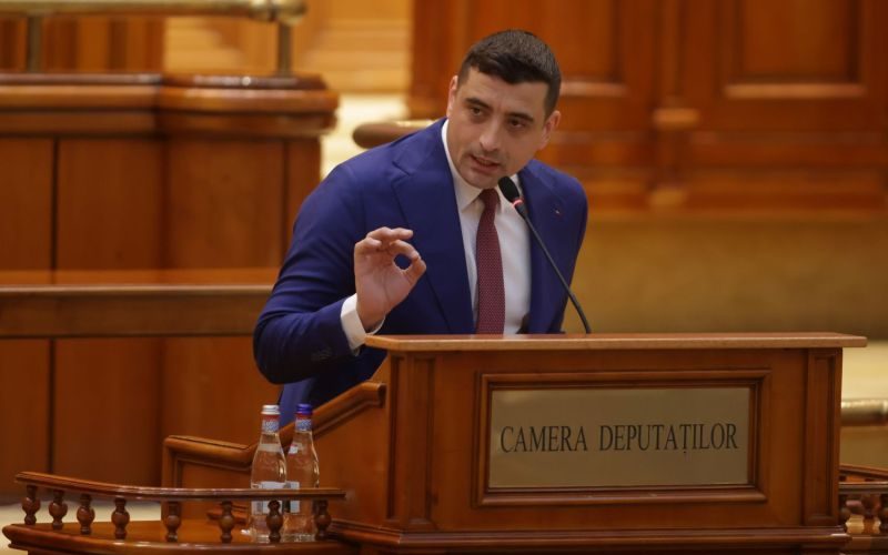 HOTNEWS.RO: VIDEO Simion spune că „în primul rând” liderul PSD „periclitează relațiile cu SUA”, nu Oana Gheorghiu: „Îl ai pe un penal în funcția de vicepremier, îl cheamă Marian Neacșu”