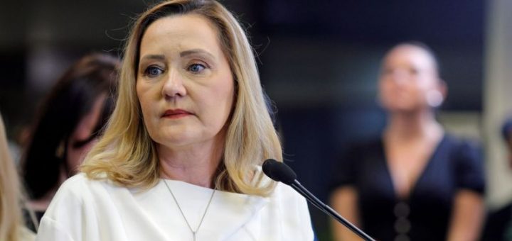 HOTNEWS.RO: Elena Lasconi, critici la adresa lui Nicușor Dan: „Este produsul sistemului și al unor servicii de marketing. Este un om rău, orgolios și răzbunător”