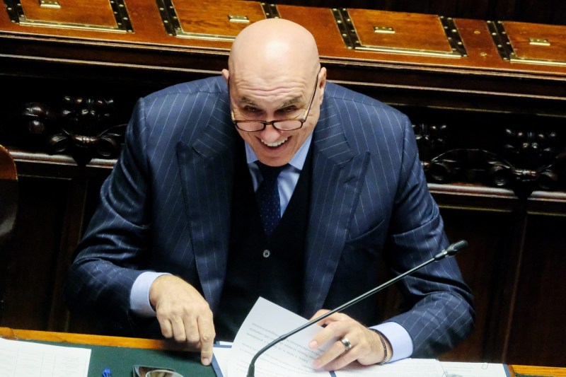 HOTNEWS.RO: Italia preia modelul franco-german și vrea să introducă serviciul militar voluntar