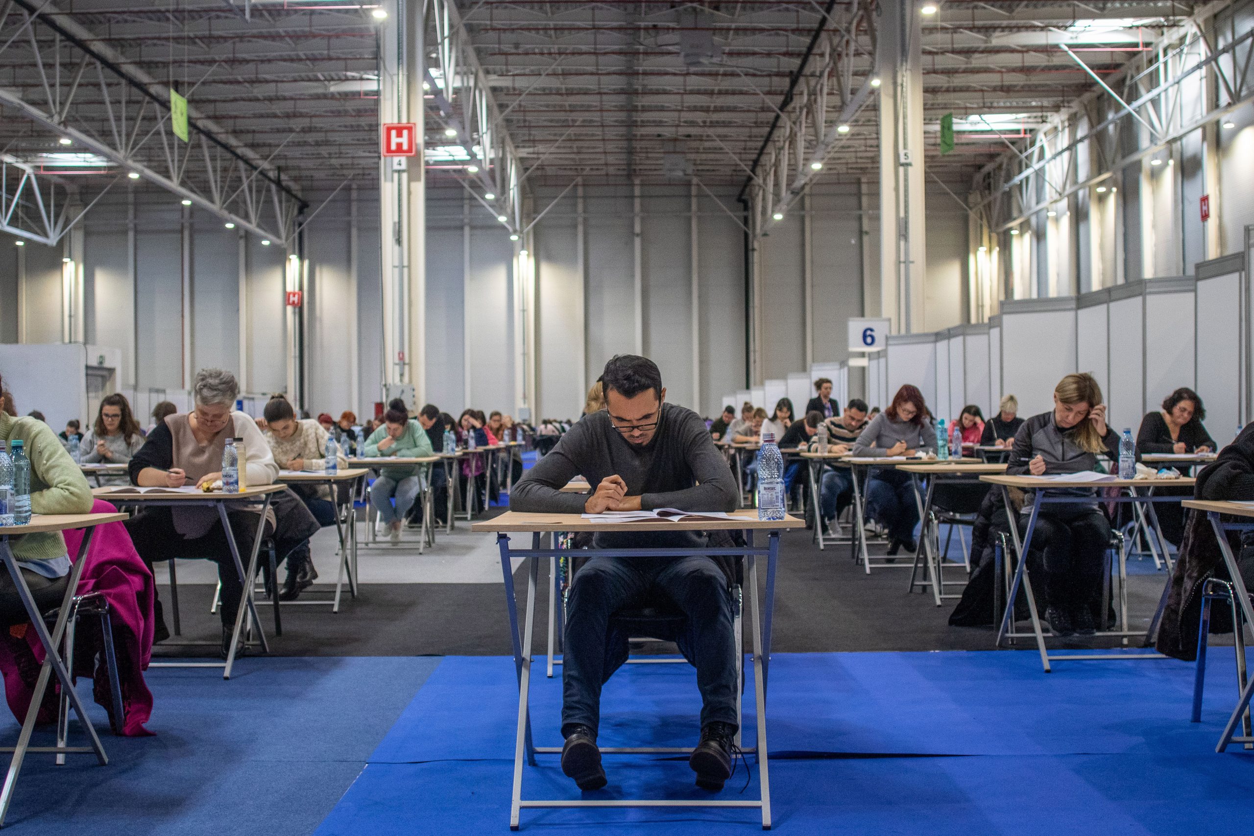 HOTNEWS.RO: Rezidențiat 2025. Pe locurile de la farmacie este cea mai mare bătaie