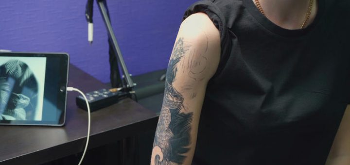 HOTNEWS.RO: Tatuajele, un risc pe termen lung pentru sănătate. Concluziile unui studiu care a durat 7 ani