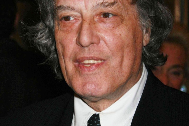 HOTNEWS.RO: Tom Stoppard, dramaturg și scenarist premiat cu Oscar, s-a stins din viață la 88 de ani