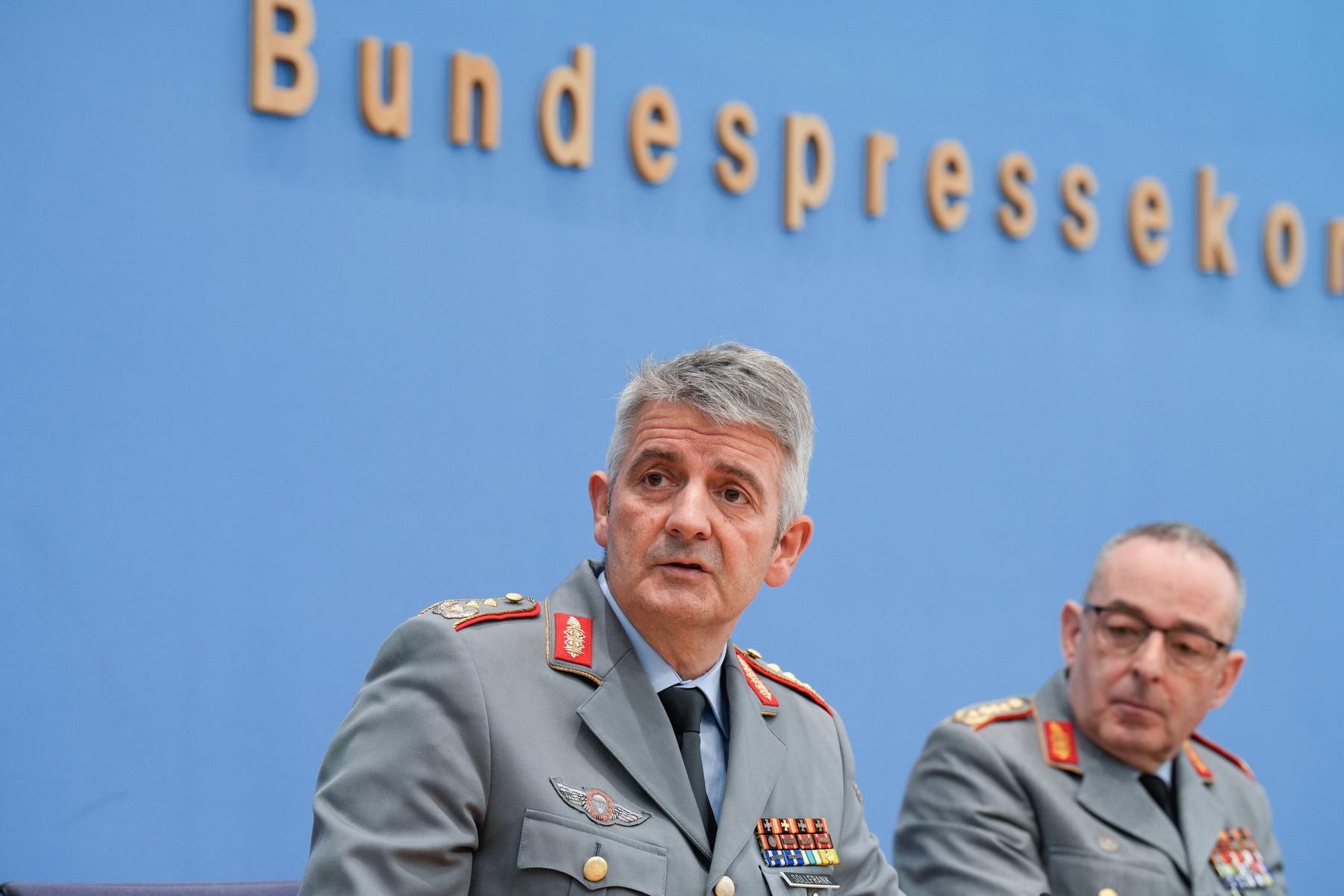 HOTNEWS.RO: Un general german avertizează că Rusia poate lansa în orice moment un atac limitat asupra NATO și că totul depinde de 3 factori