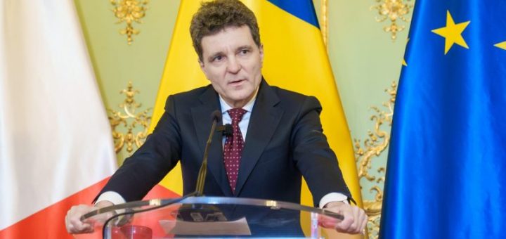 HOTNEWS.RO: „Am pus ștampila pe cine am crezut eu că duce mai departe”: Președintele Nicușor Dan explică cum a votat la alegerile pentru Primăria Capitalei