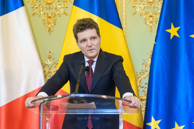 HOTNEWS.RO: „Am pus ștampila pe cine am crezut eu că duce mai departe”: Președintele Nicușor Dan explică cum a votat la alegerile pentru Primăria Capitalei