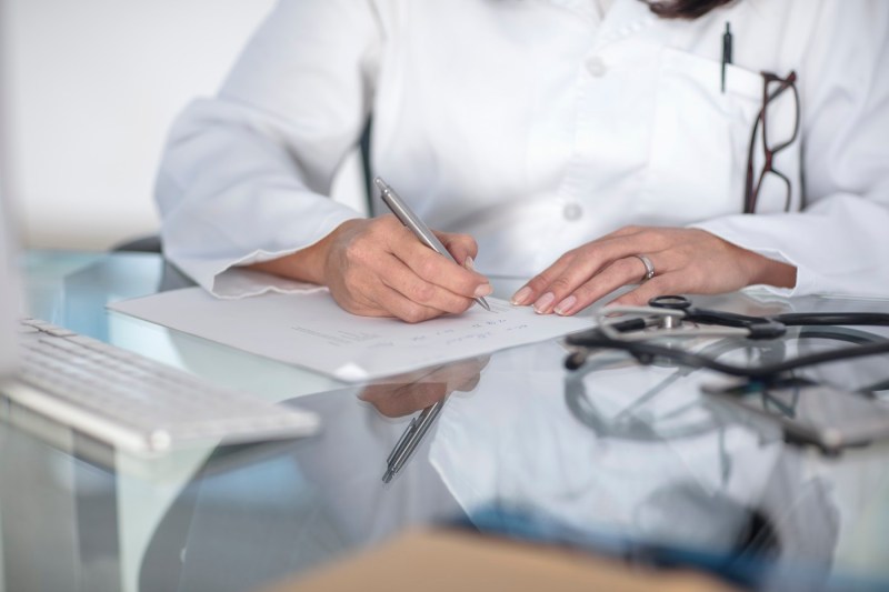 HOTNEWS.RO: „Cei care își iau concedii medicale fictive sunt interesați de vacanțe, nu de partea financiară”. De ce crede președintele unui mare ONG pentru bolnavii cronici că o decizie a guvernului este greșită