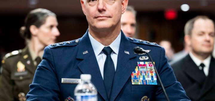 HOTNEWS.RO: NATO vrea să fie „proactivă” în fața „amenințărilor hibride” ruse, spune comandantul militar al alianței