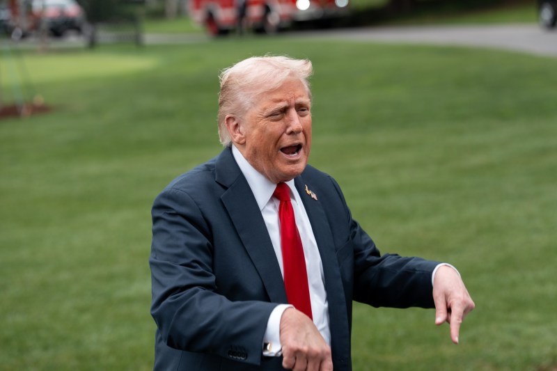 HOTNEWS.RO: Orice țară care aduce droguri în SUA riscă să fie atacată, amenință Trump