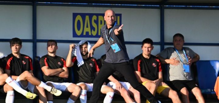 HOTNEWS.RO: SuperLiga: Robert Ilyeș pune presiune pe conducerea clubului Csikszereda: „Și eu vreau să lucrez cu niște jucători de calitate”