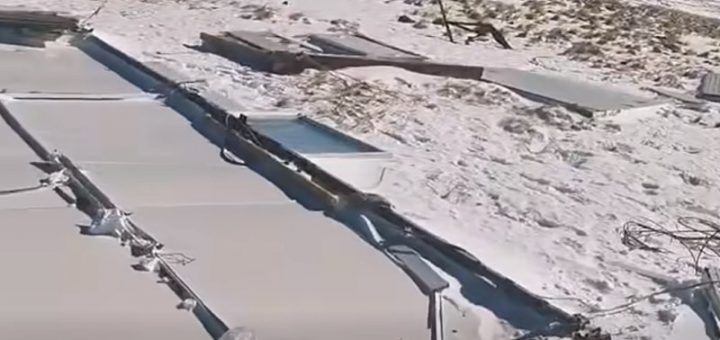 HOTNEWS.RO: VIDEO Clădire a Salvamont Gorj, spulberată de viscolul de pe vârful Păpușa