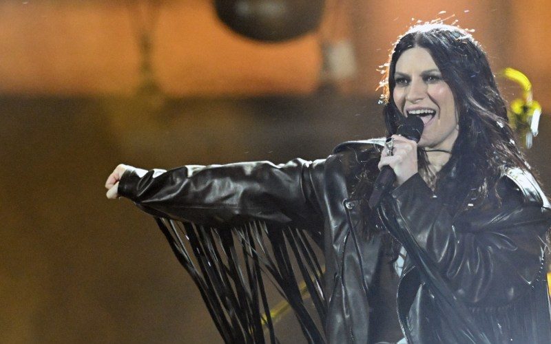 HOTNEWS.RO: Anunțul serii în Italia. O cântăreață celebră va prezenta Festivalul de la Sanremo alături de Carlo Conti: „El m-a convins”