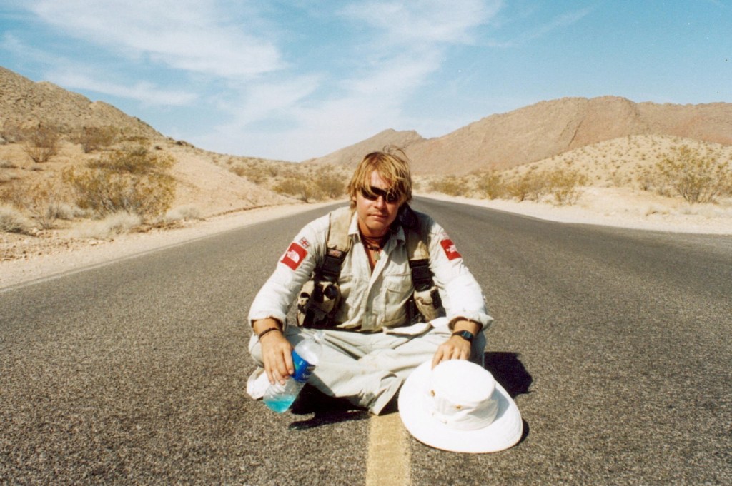 HOTNEWS.RO: Bărbatul care traversează lumea pe jos de 27 de ani spune înainte de întoarcerea acasă care a fost cel mai greu lucru pe care l-a făcut, „fără îndoială”