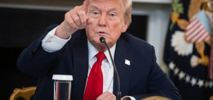 HOTNEWS.RO: De teama unui nou „impeachment”, Trump îi mobilizează pe republicani: „Dacă nu câștigăm noi alegerile, vor găsi un motiv”