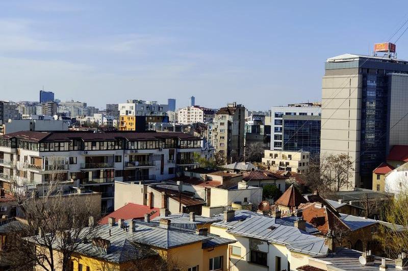 HOTNEWS.RO: Elcen anunță că avaria de la CET Sud, care a lăsat aproape 40% din blocurile din București fără căldură și apă caldă, a fost remediată și dă vina pe „conductele vechi” ale Termoenergetica