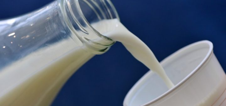 HOTNEWS.RO: Faliment în România. Mândrie a regimului comunist, prima din țară care a vândut lapte în pungi de plastic, este încă la vânzare