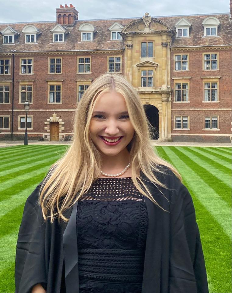 HOTNEWS.RO: INTERVIU cu Lisa-Maria Tănase, românca de la Cambridge a cărei cercetare a fost discutată în Parlamentul Marii Britanii. Cum pot ajunge politicienii să evite „inițiative ambițioase”