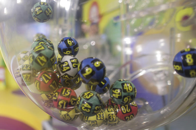 HOTNEWS.RO: LOTO: Noi trageri la LOTO 6 /49 joi, 29 ianuarie 2026. Report de peste 3,7 milioane de euro la categoria I